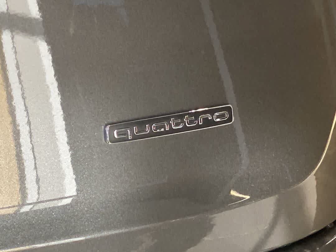 Used 2020 Audi Q7 2.0T Premium AWD/4WD image 12