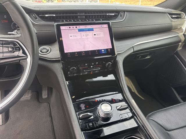 Used 2023 Jeep Grand Cherokee L Overland image 13