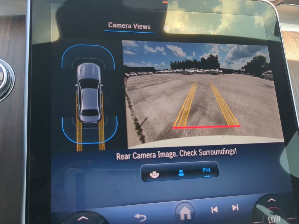 New 2025 Mercedes-Benz C 300 Sedan image 7