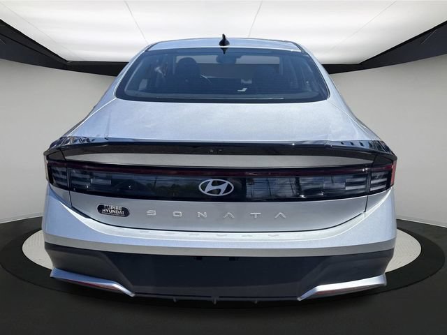 Certified 2025 Hyundai Sonata SE FWD image 4