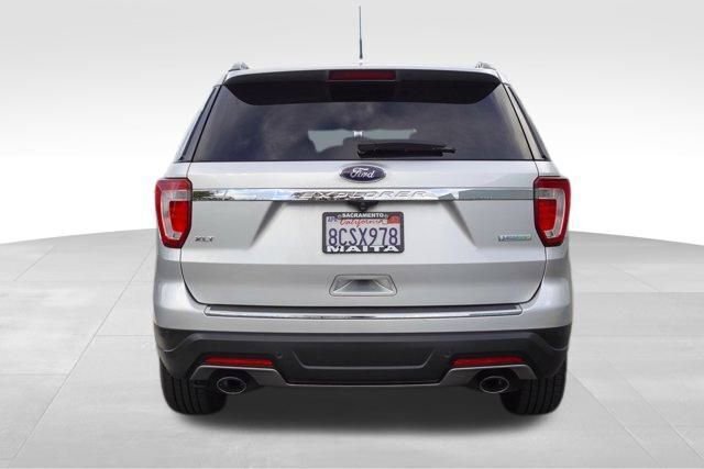 Used 2018 Ford Explorer XLT w/ Equipment Group 202A image 4