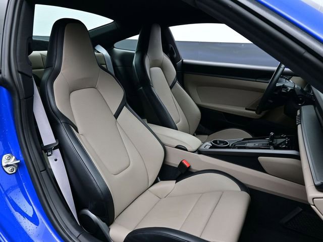 Used 2025 Porsche 911 Carrera RWD image 14