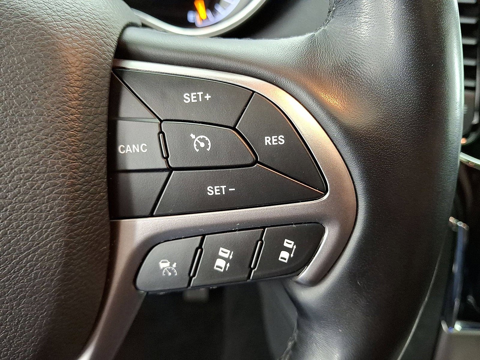 Used 2021 Jeep Grand Cherokee Limited w/ Quick Order Package 28K 80th image 18