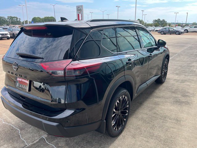 New 2026 Nissan Rogue Dark Armor FWD image 4