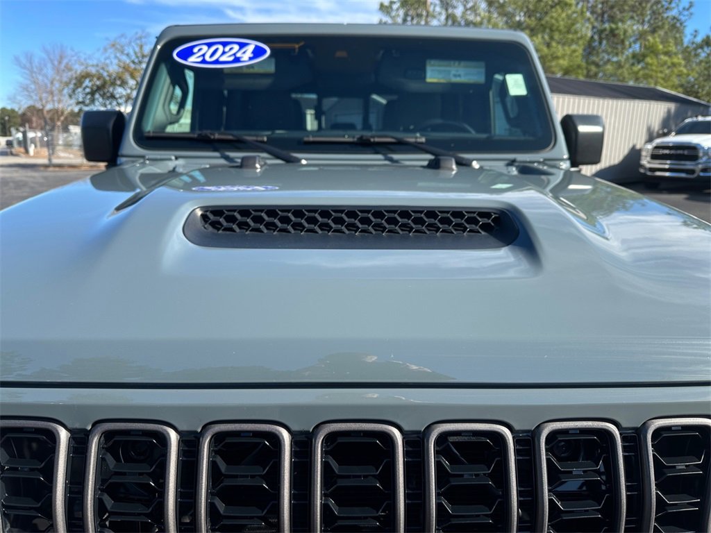 Certified 2024 Jeep Gladiator Mojave w/ Convenience Group image 34