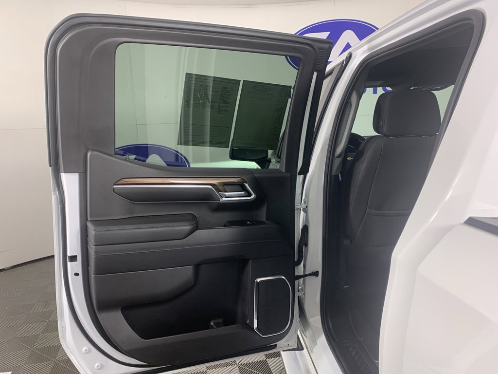 Used 2022 Chevrolet Silverado 1500 LT image 28