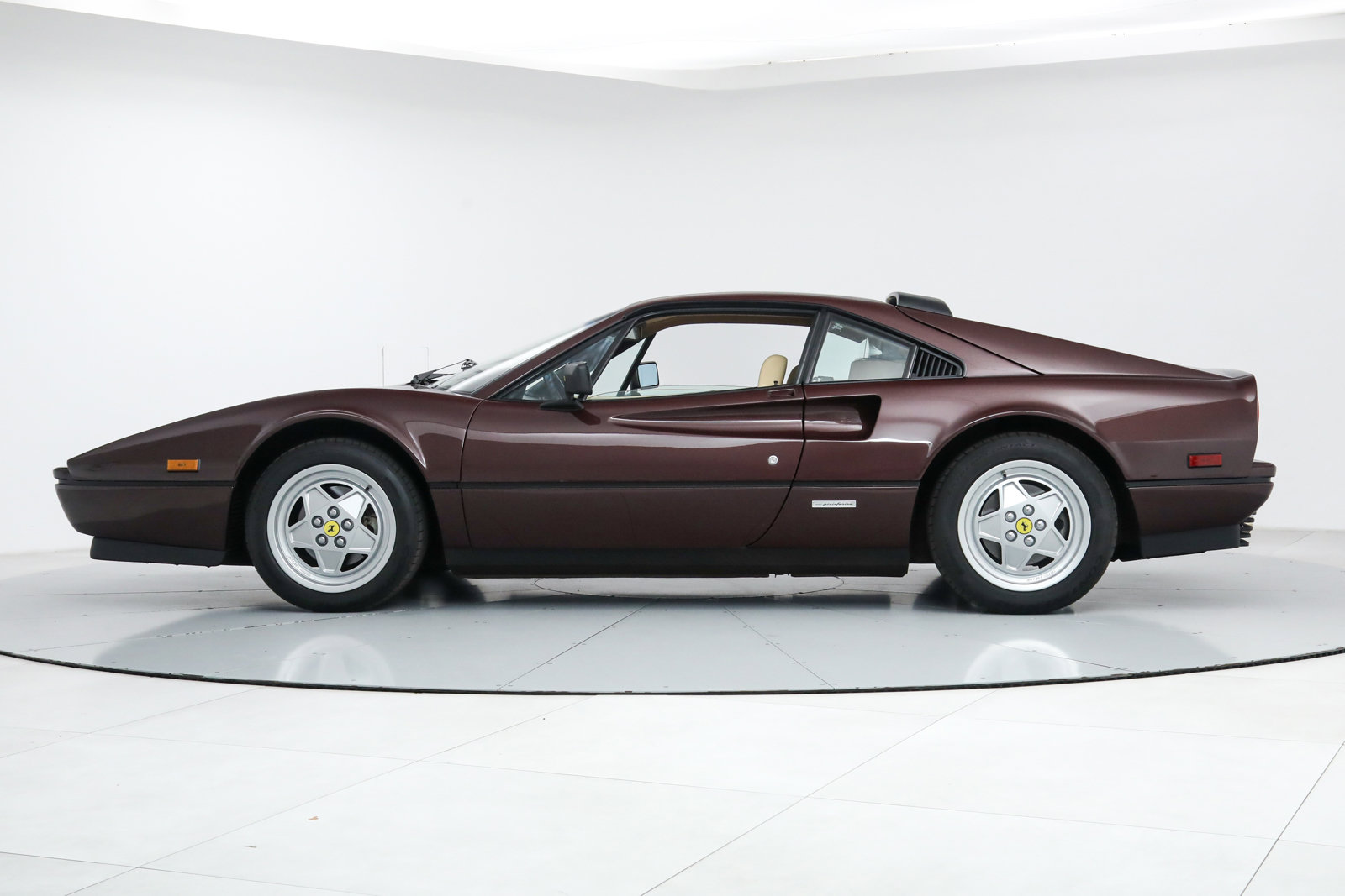 Used 1989 Ferrari 328 GTB RWD image 3