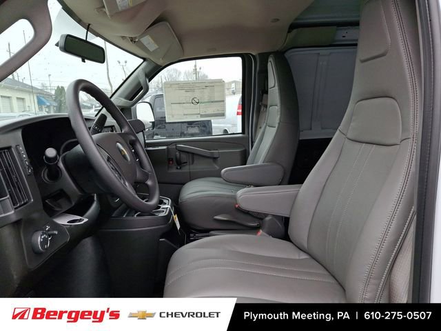New 2025 Chevrolet Express 2500 w/ Driver Convenience Package image 9