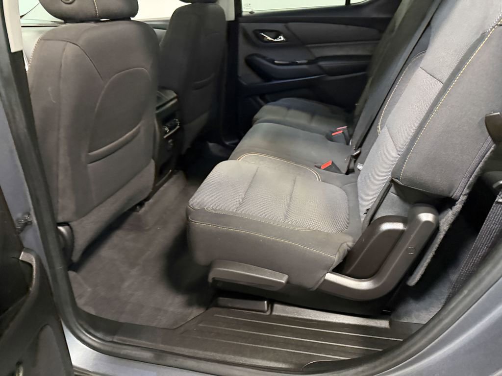 Used 2020 Chevrolet Traverse LS image 47