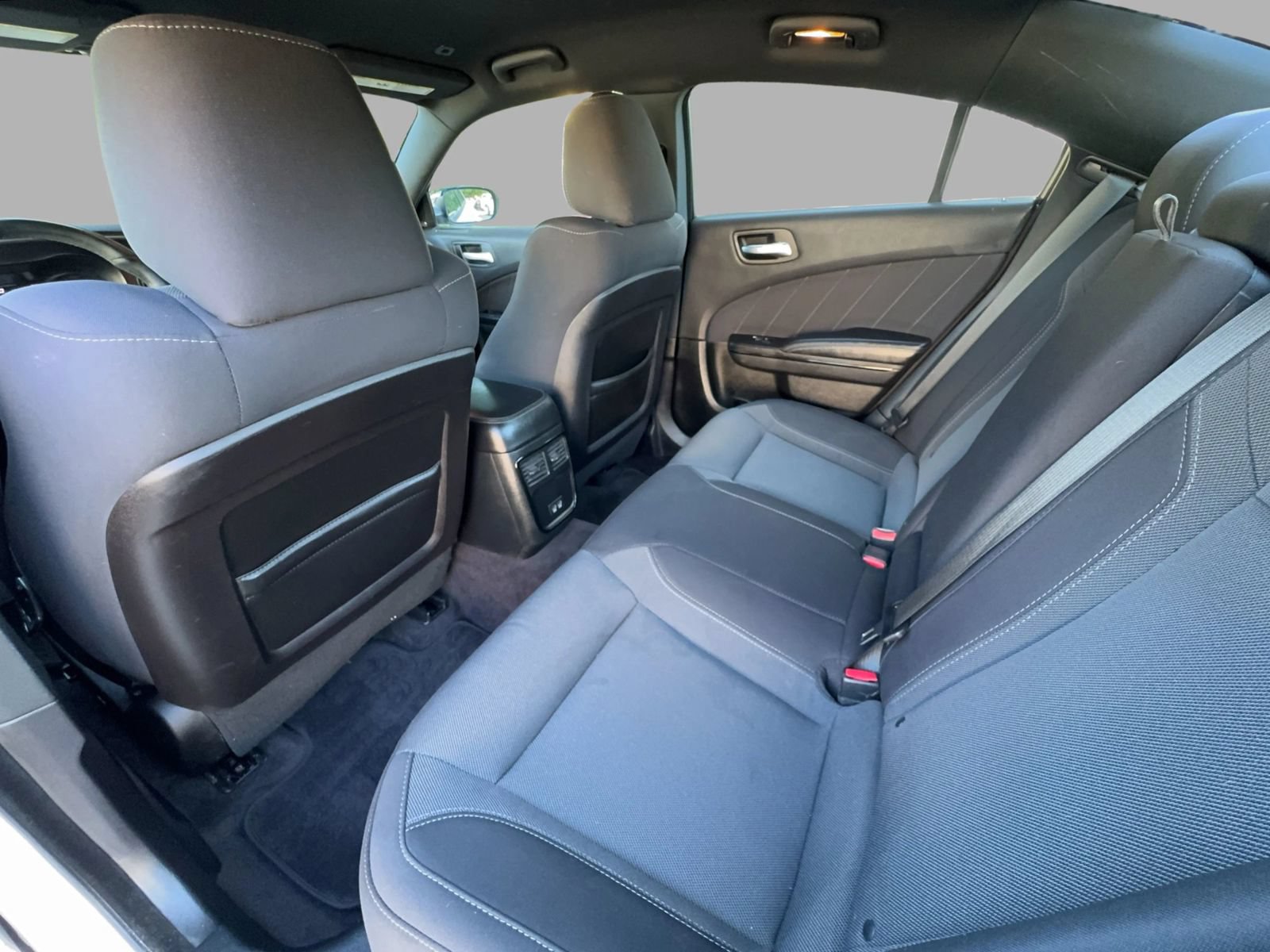 Used 2017 Dodge Charger SXT w/ Blacktop Package RWD image 28