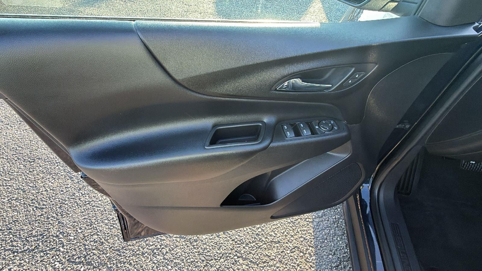 Used 2020 Chevrolet Equinox LT FWD image 14