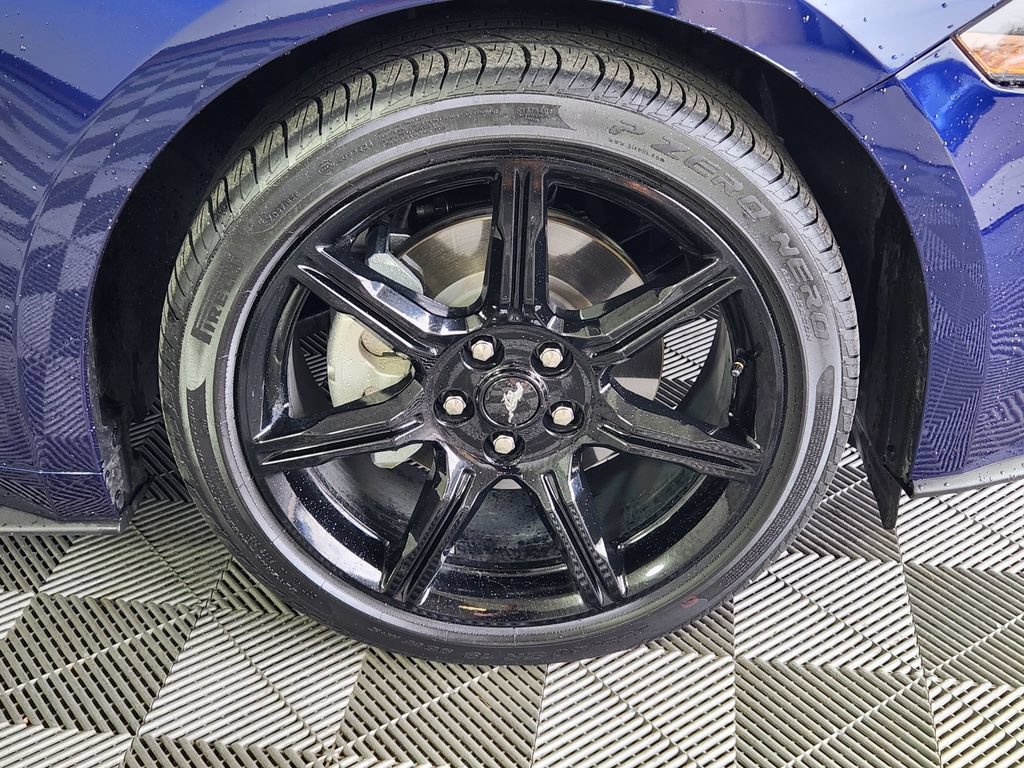 Used 2020 Ford Mustang Premium w/ Equipment Group 201A RWD image 9