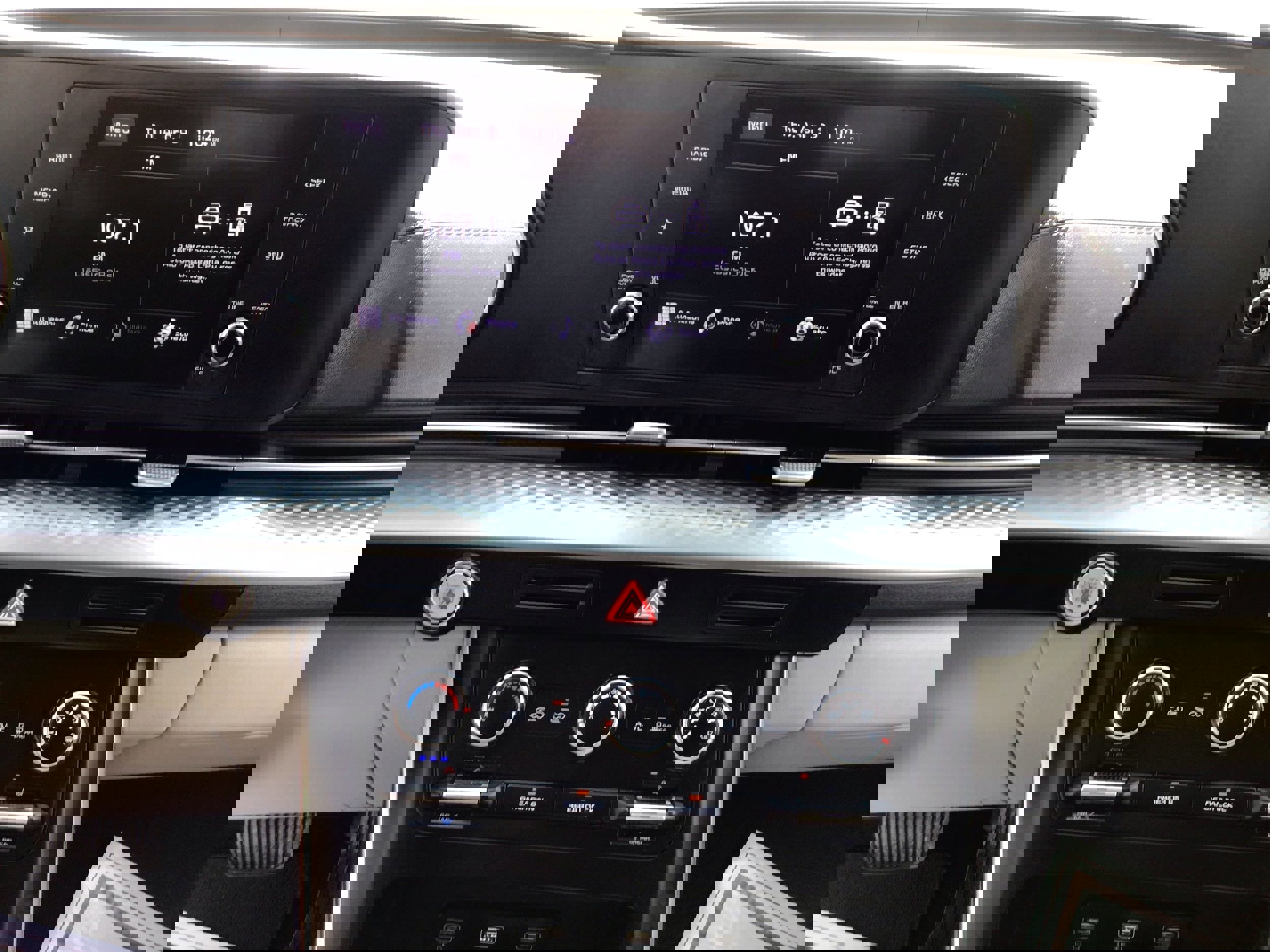 Used 2022 Kia Carnival LX image 20