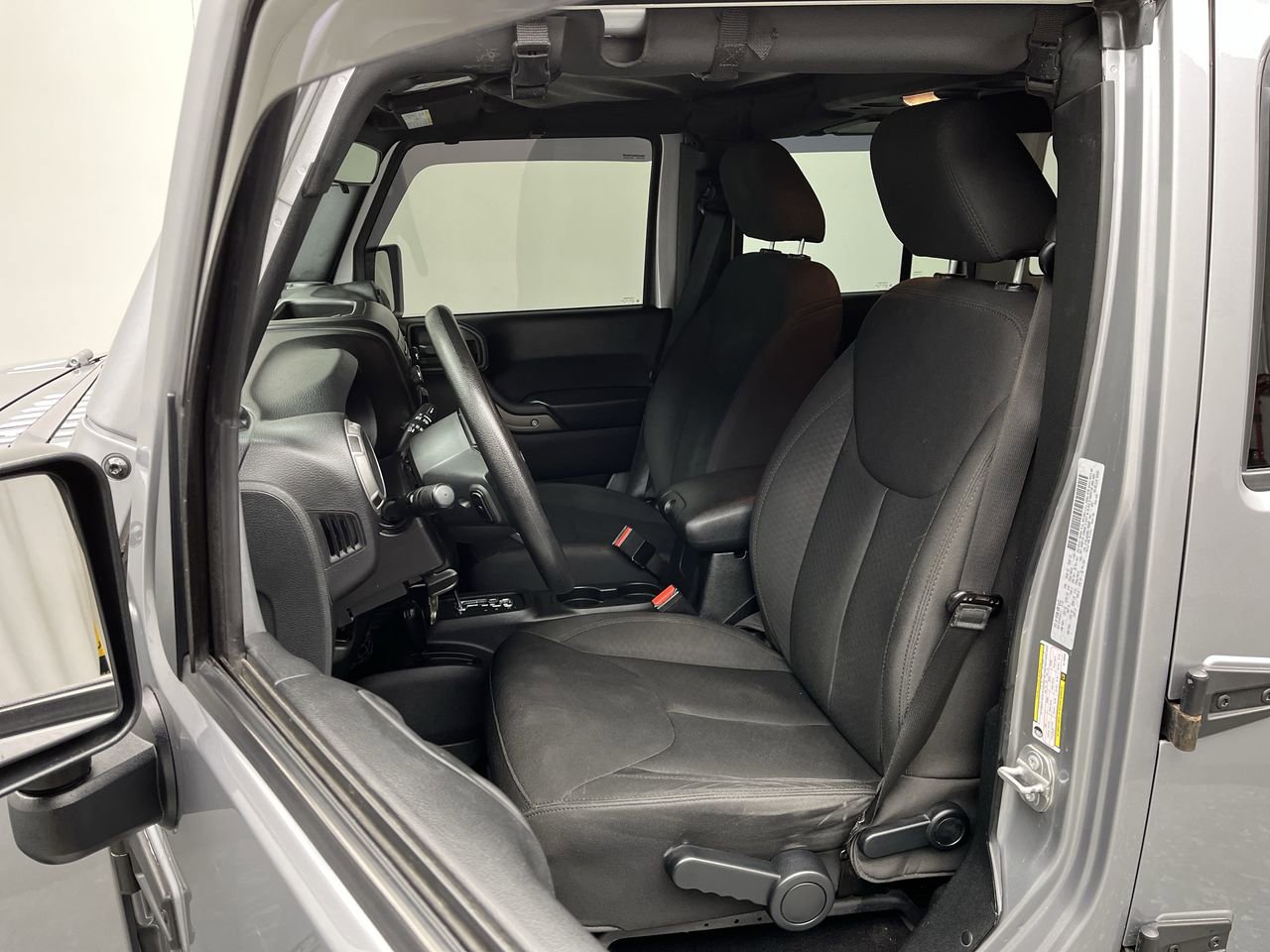 Used 2016 Jeep Wrangler Unlimited Sport AWD/4WD image 8