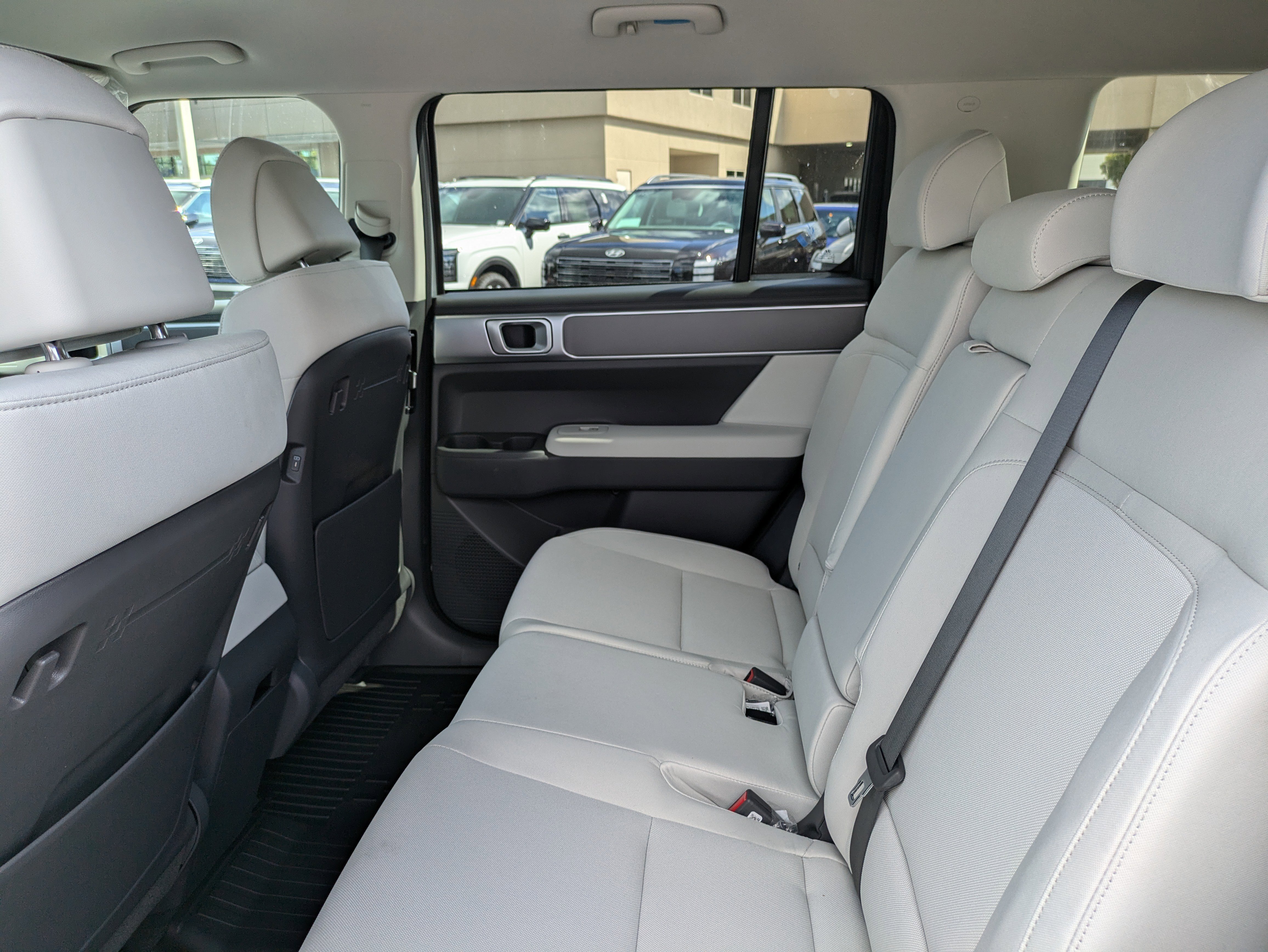 New 2026 Hyundai Santa Fe SE image 13