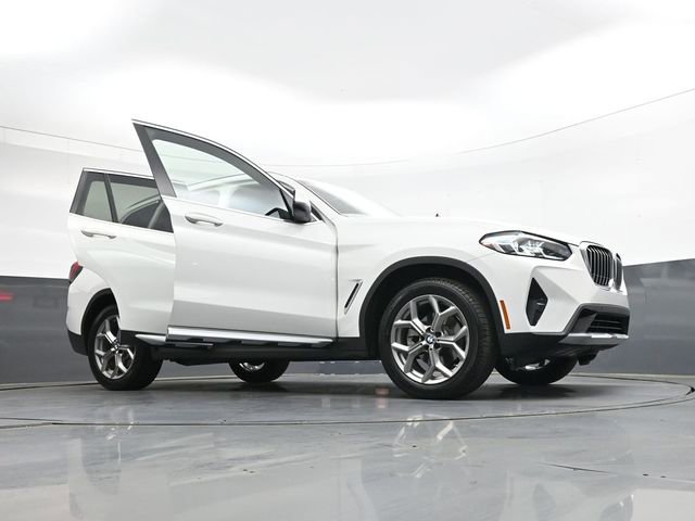 Used 2022 BMW X3 xDrive30i w/ Premium Package 2 image 44