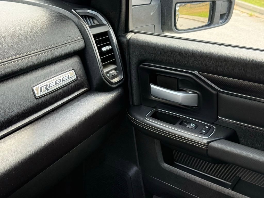 Used 2024 RAM 2500 Rebel image 40