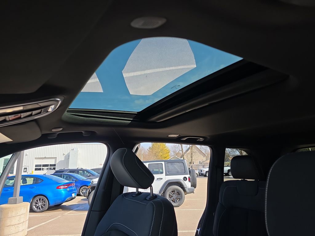 New 2026 Jeep Grand Cherokee Laredo X image 29