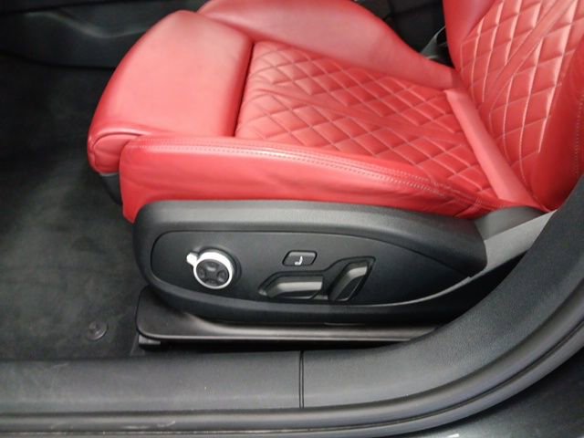 Used 2023 Audi S4 Premium Plus w/ Premium Plus Package image 27