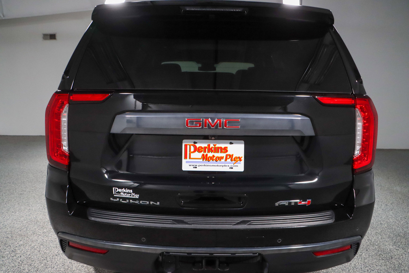 Used 2024 GMC Yukon AT4 w/ Max Trailering Package image 8