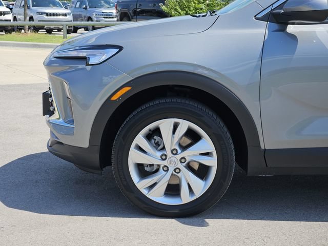 Used 2025 Buick Encore GX Preferred AWD/4WD image 10