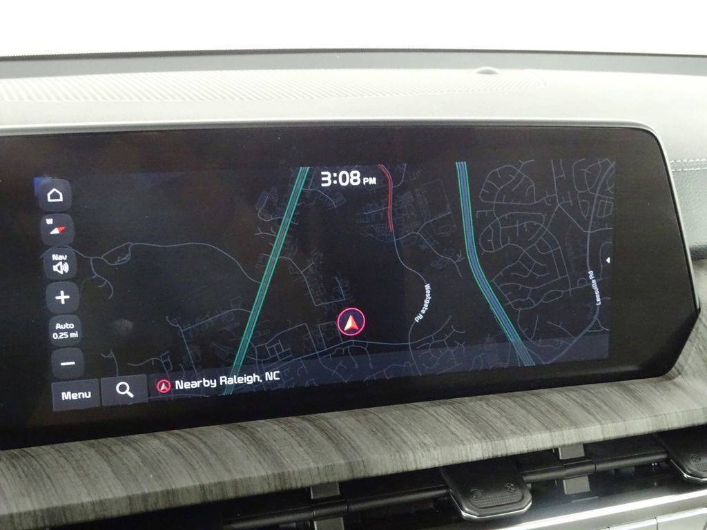 Used 2024 Kia Telluride EX w/ EX Captain's Chair Package image 40