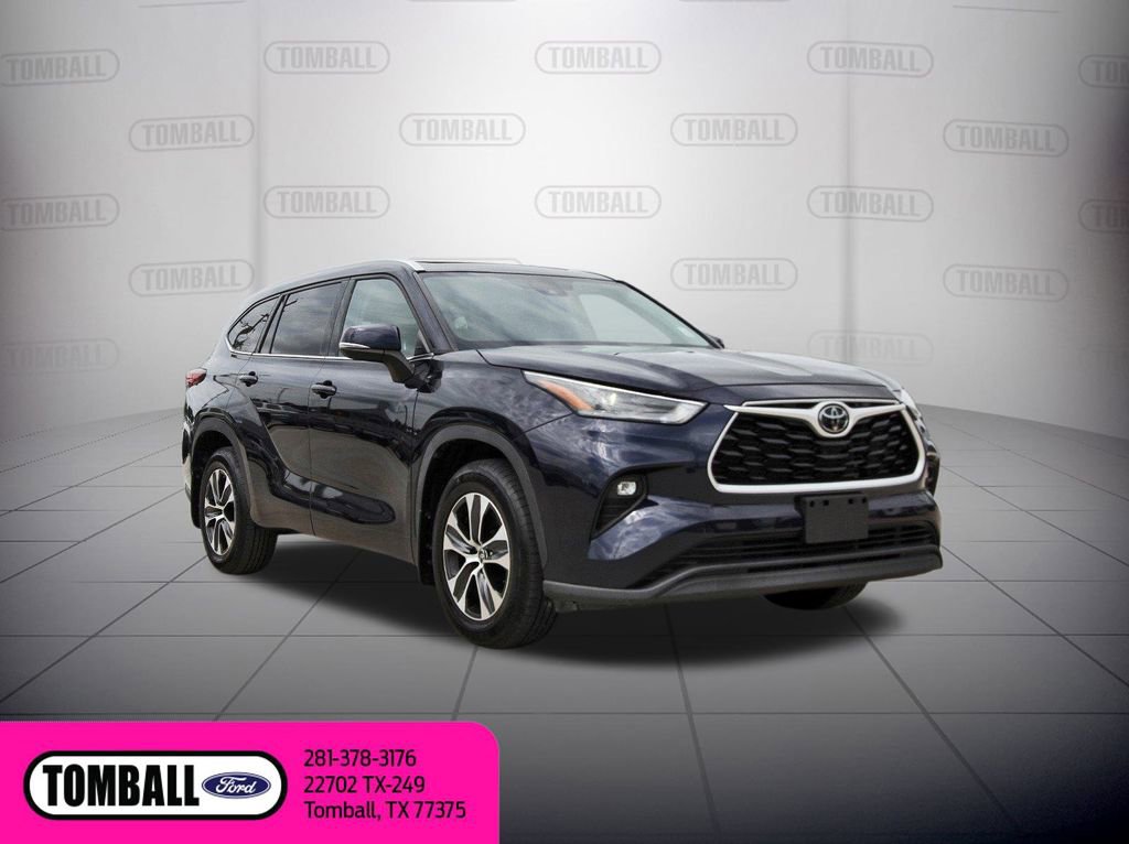 Used 2022 Toyota Highlander XLE