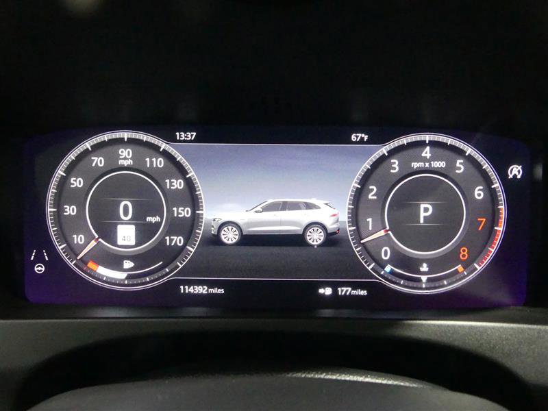 Used 2019 Jaguar F-PACE S image 33