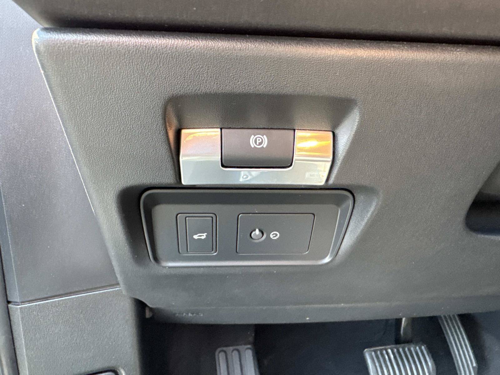 Used 2020 Land Rover Range Rover Evoque SE AWD/4WD image 20