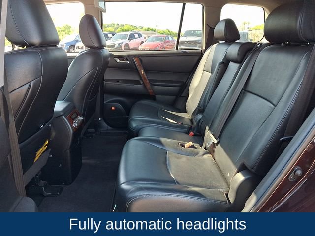 Used 2013 Toyota Highlander Limited AWD/4WD image 17