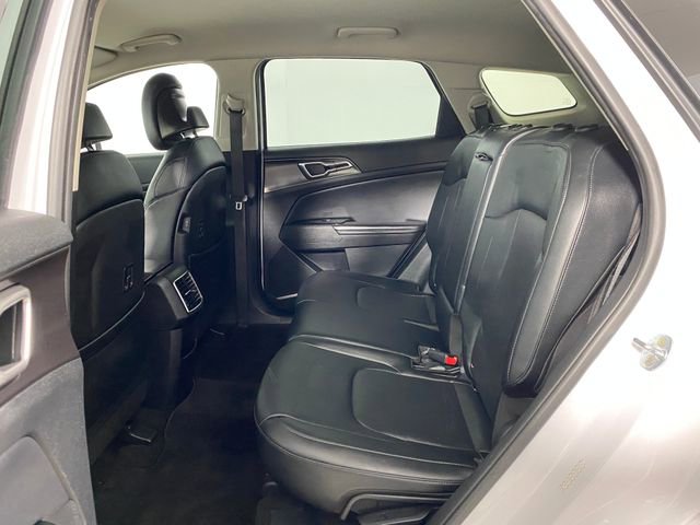 Used 2023 Kia Sportage EX image 11
