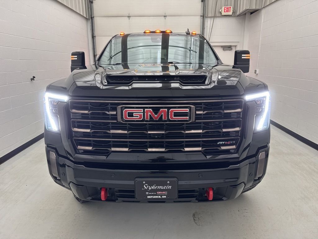Used 2024 GMC Sierra 2500 AT4X image 14