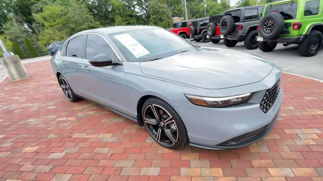 Used 2024 Honda Accord Sport image 3