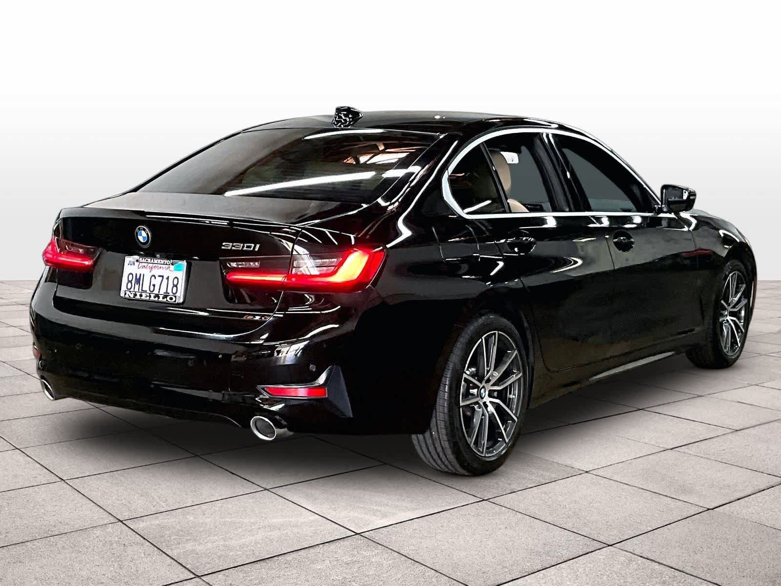 Used 2019 BMW 330i Sedan w/ Convenience Package RWD image 16