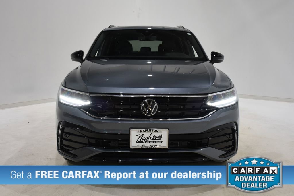 Used 2024 Volkswagen Tiguan SE R-Line image 2
