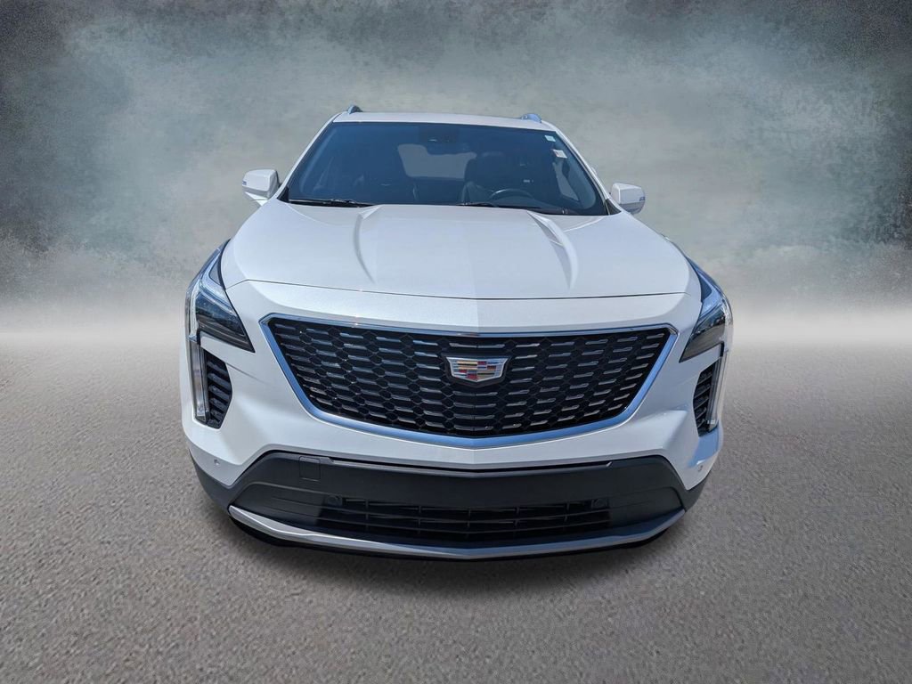 Used 2023 Cadillac XT4 Premium Luxury w/ Cold Weather Package FWD image 8