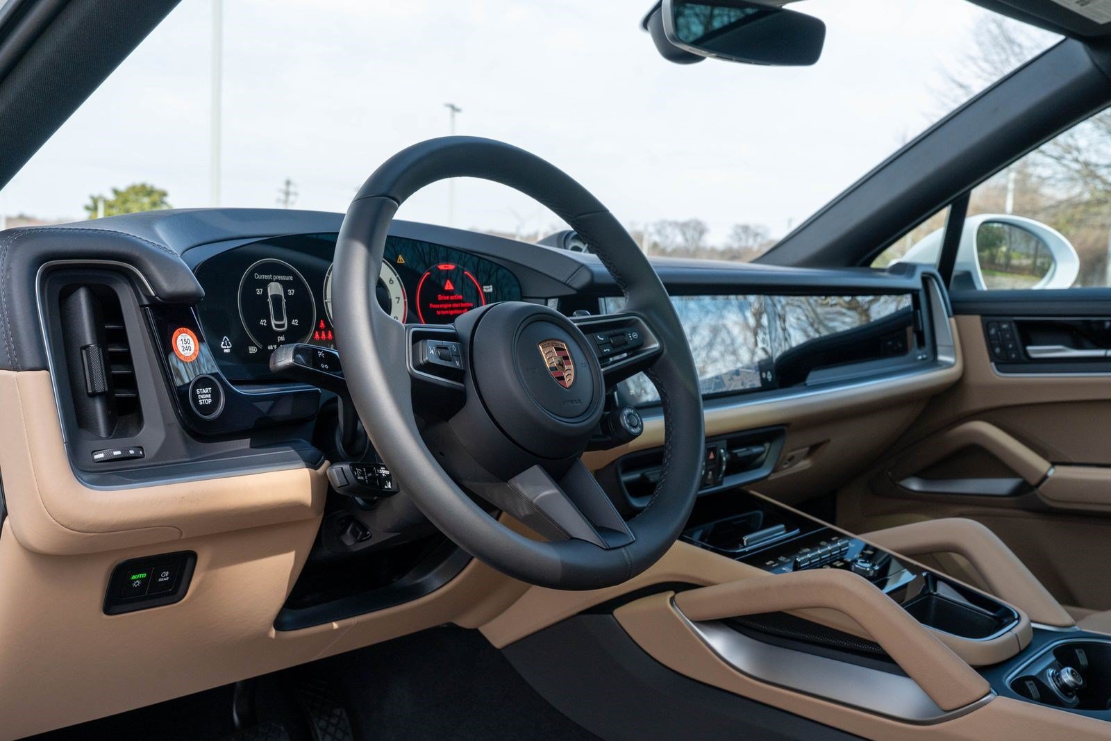 New 2026 Porsche Cayenne Coupe AWD/4WD image 5