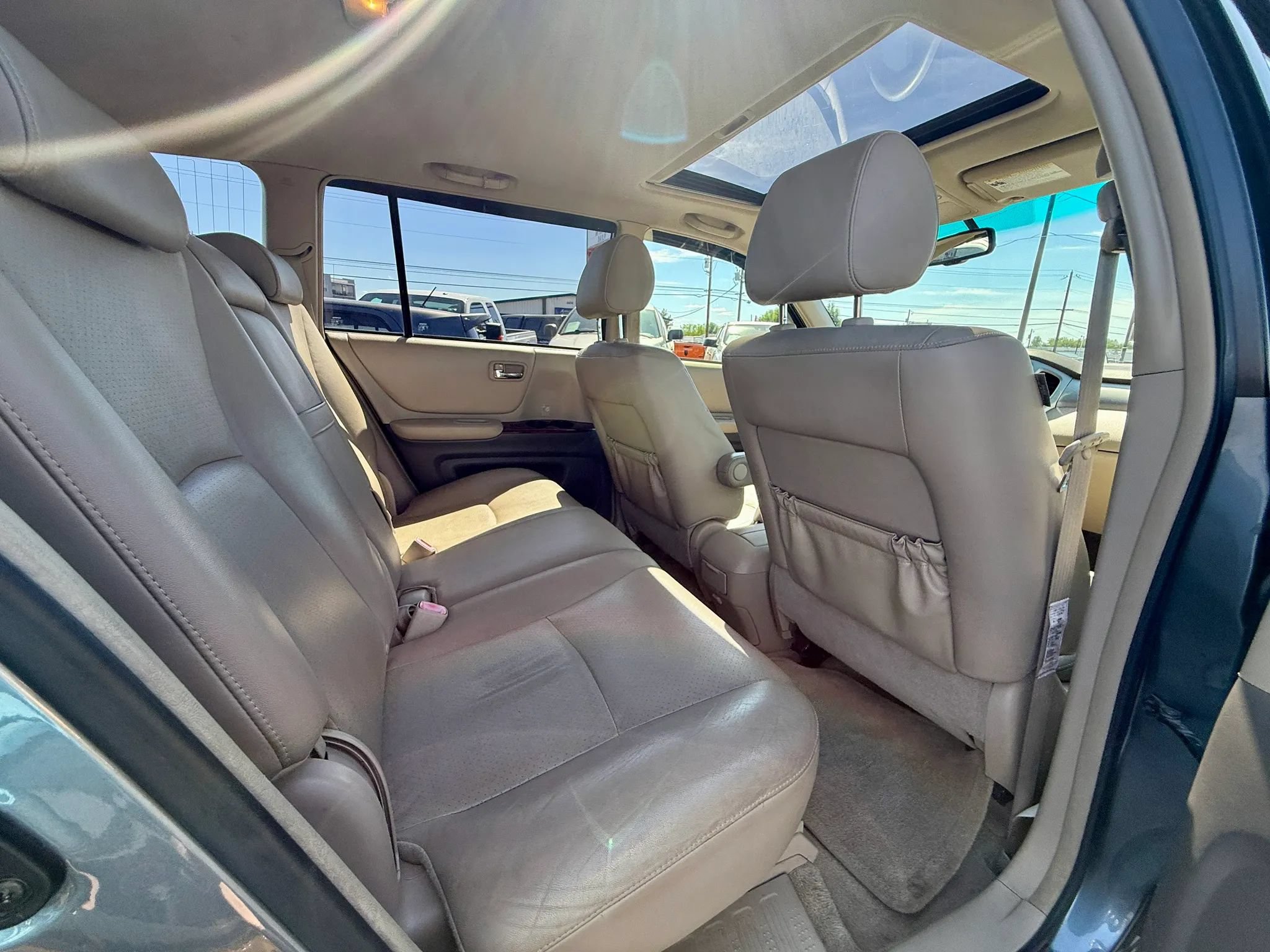 Used 2007 Toyota Highlander 4WD V6 w/ 3rd Row image 17