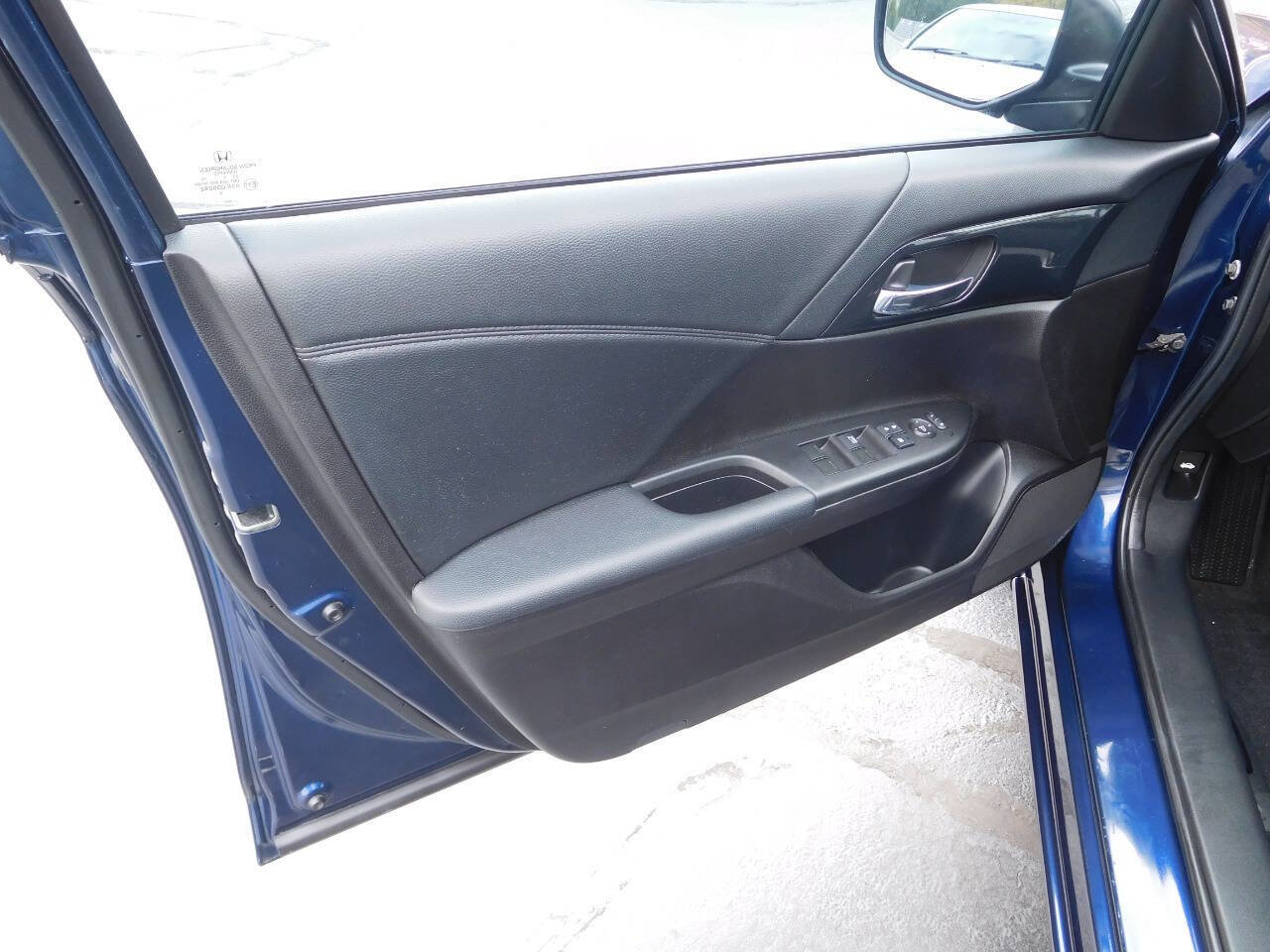 Used 2014 Honda Accord Sport image 19