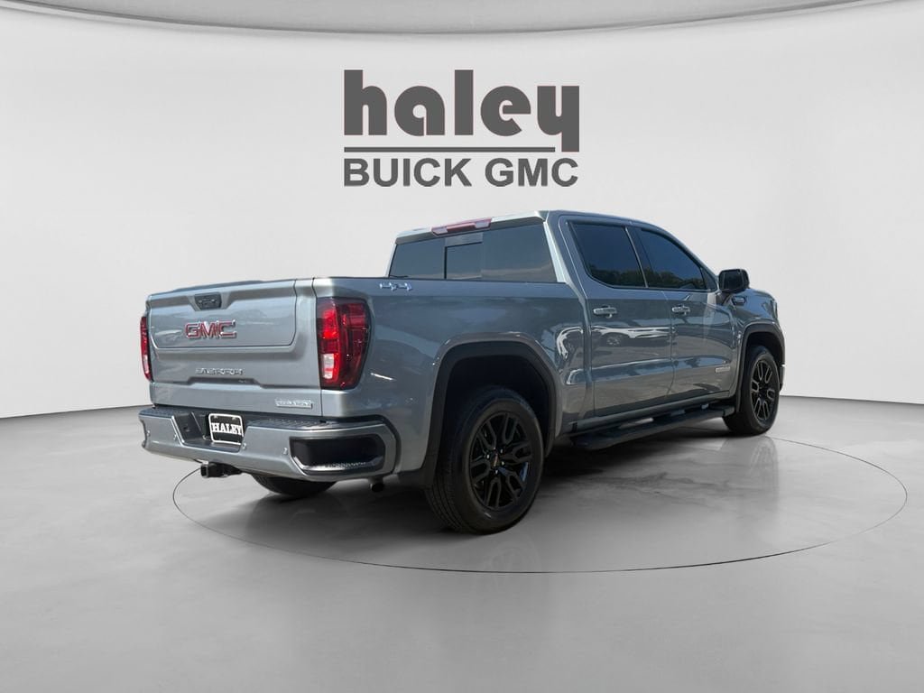 Used 2023 GMC Sierra 1500 Elevation w/ Elevation Premium Package AWD/4WD image 5
