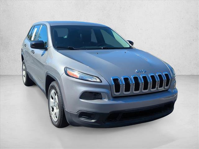 Used 2016 Jeep Cherokee Sport FWD image 3