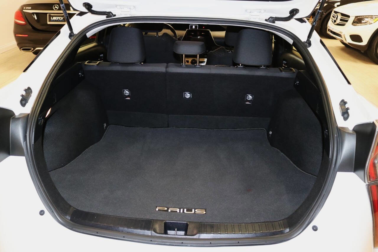 Used 2018 Toyota Prius Three image 74