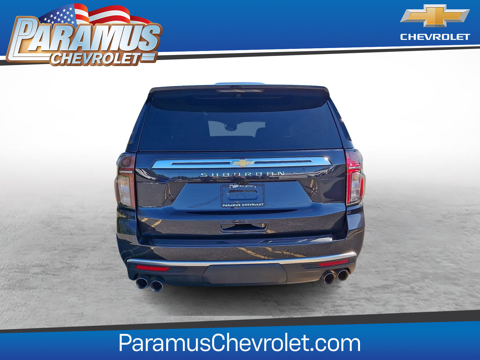 Used 2024 Chevrolet Suburban High Country AWD/4WD image 5
