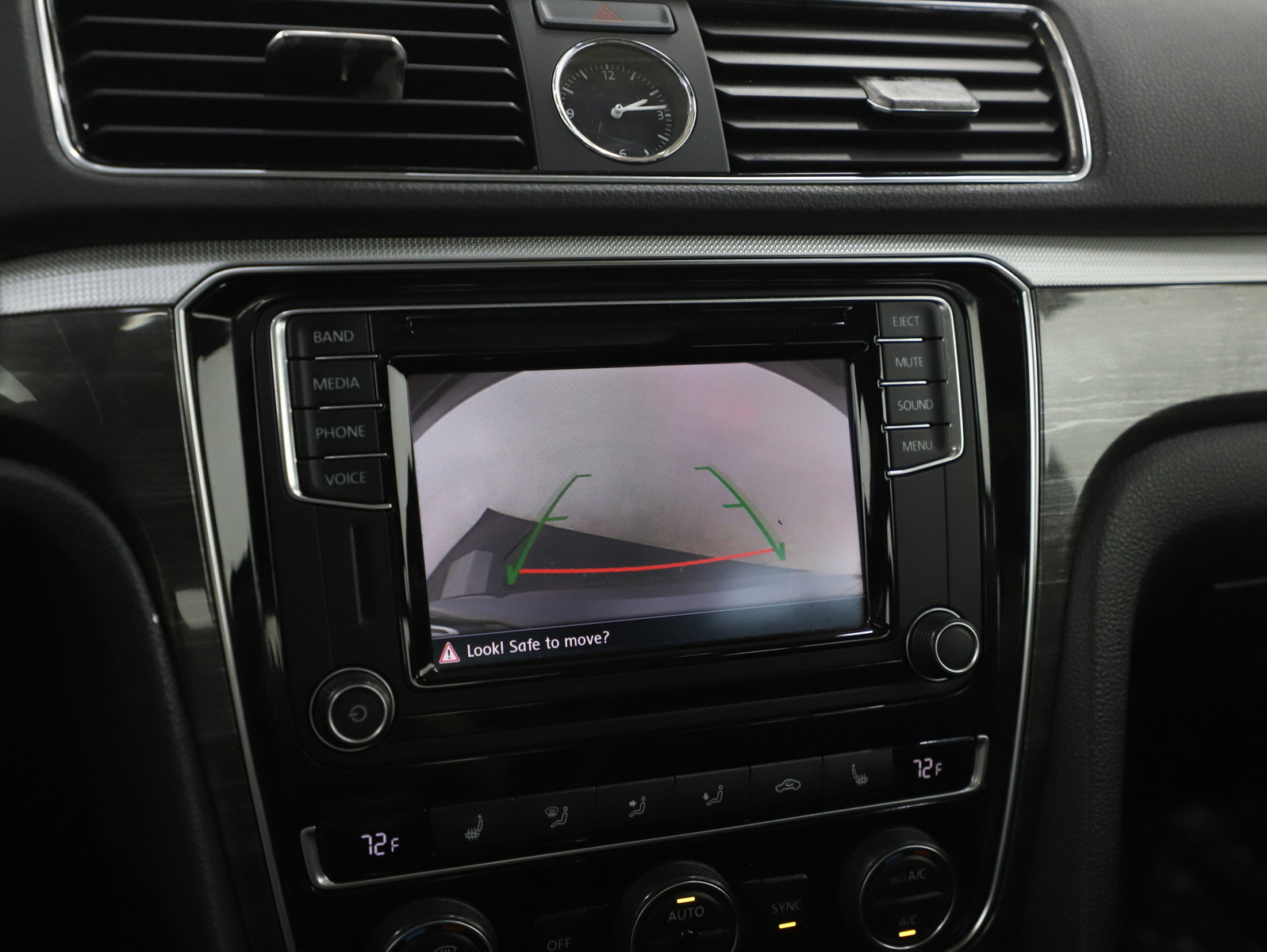 Used 2016 Volkswagen Passat 1.8T SE image 20