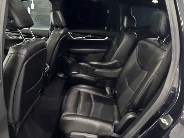Used 2021 Cadillac XT6 Premium Luxury AWD/4WD image 16