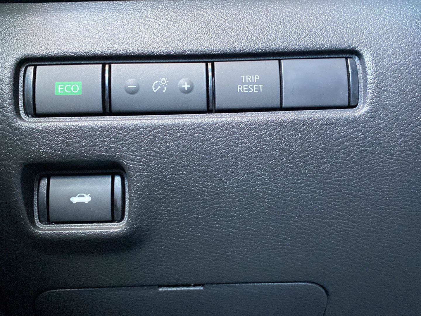 Certified 2025 Nissan Sentra S FWD image 28