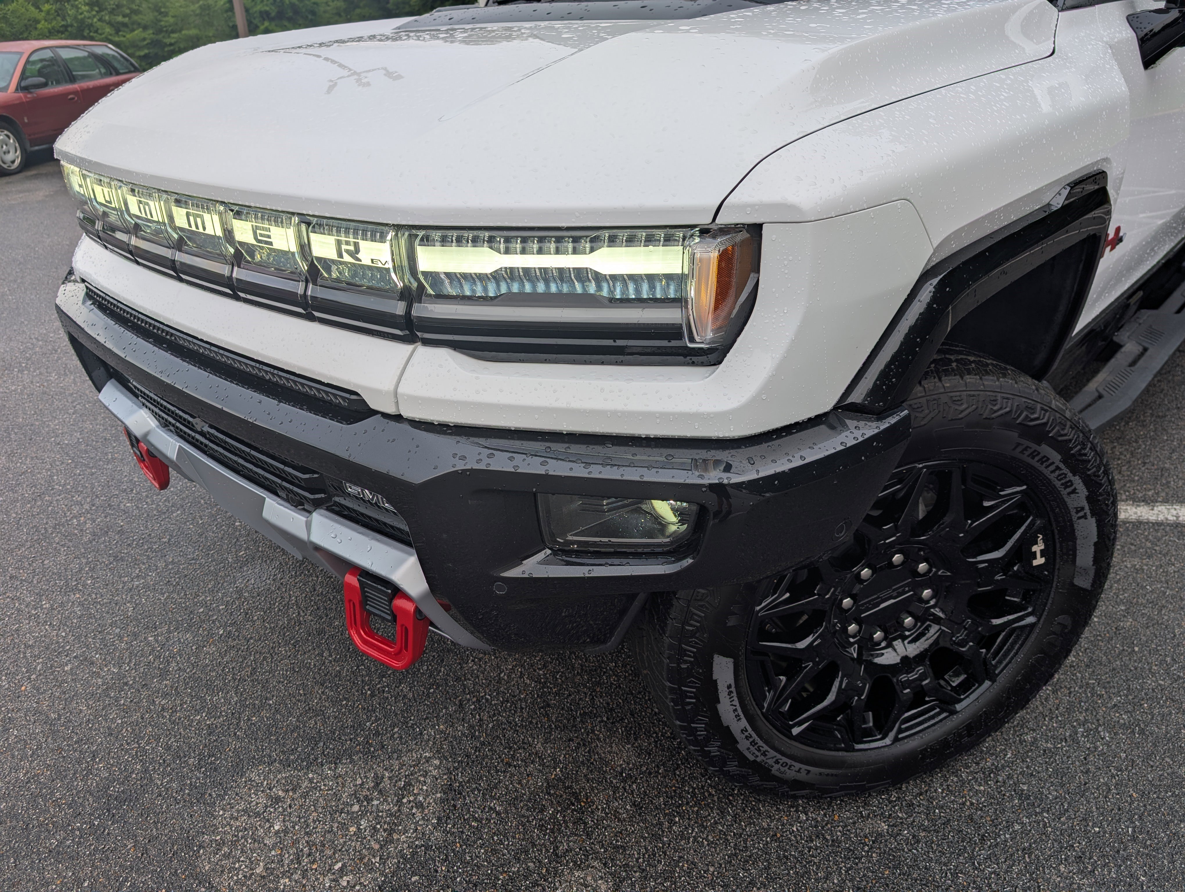 Used 2025 GMC Hummer EV 2X w/ LPO, Sport Package AWD/4WD image 13