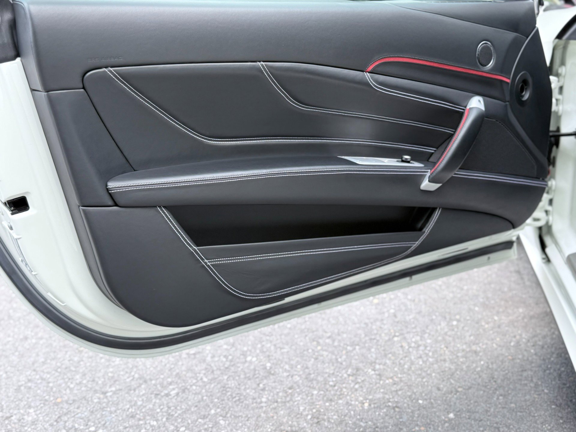 Used 2012 Ferrari FF image 10