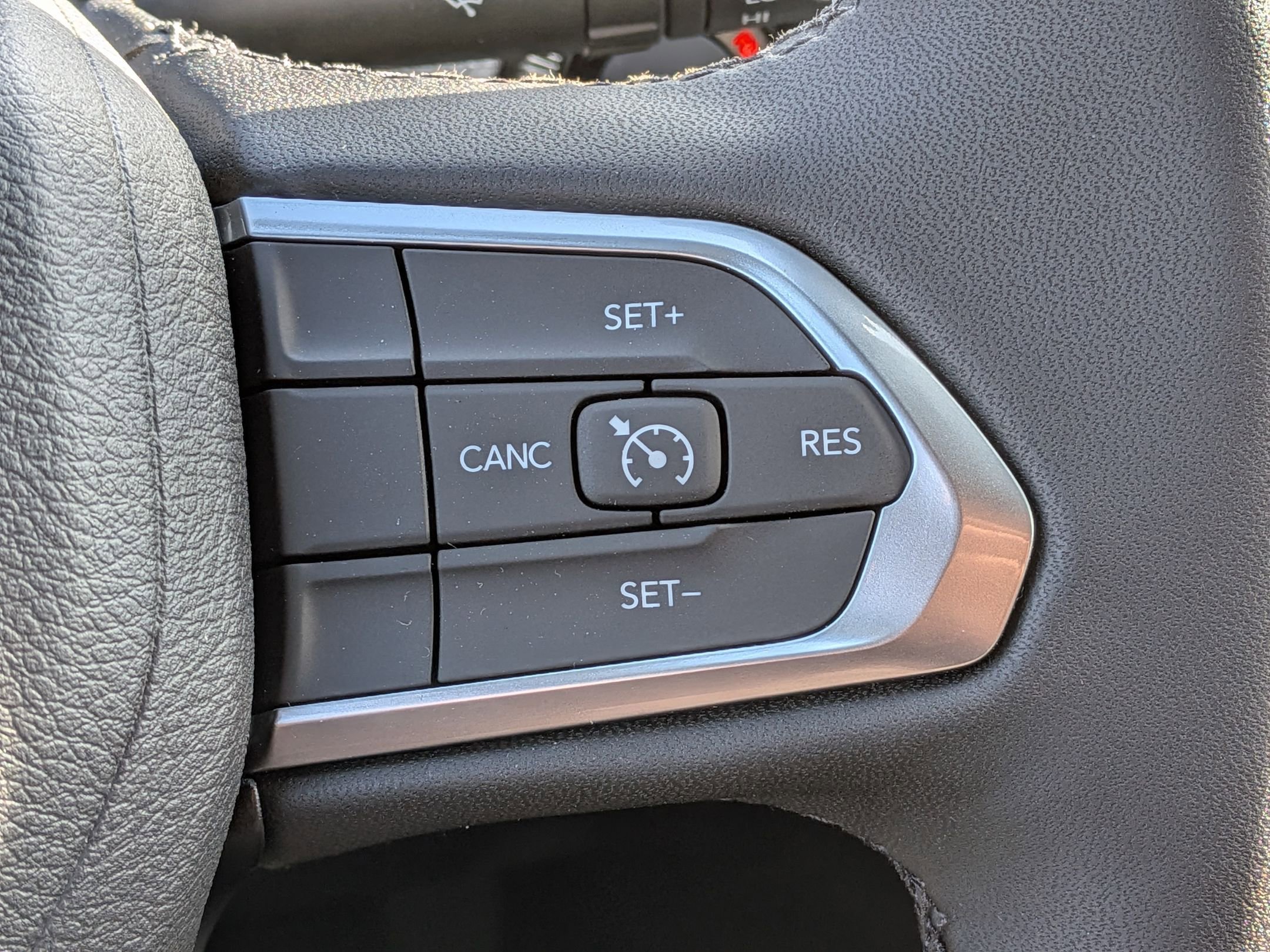 New 2026 Jeep Compass Latitude image 18