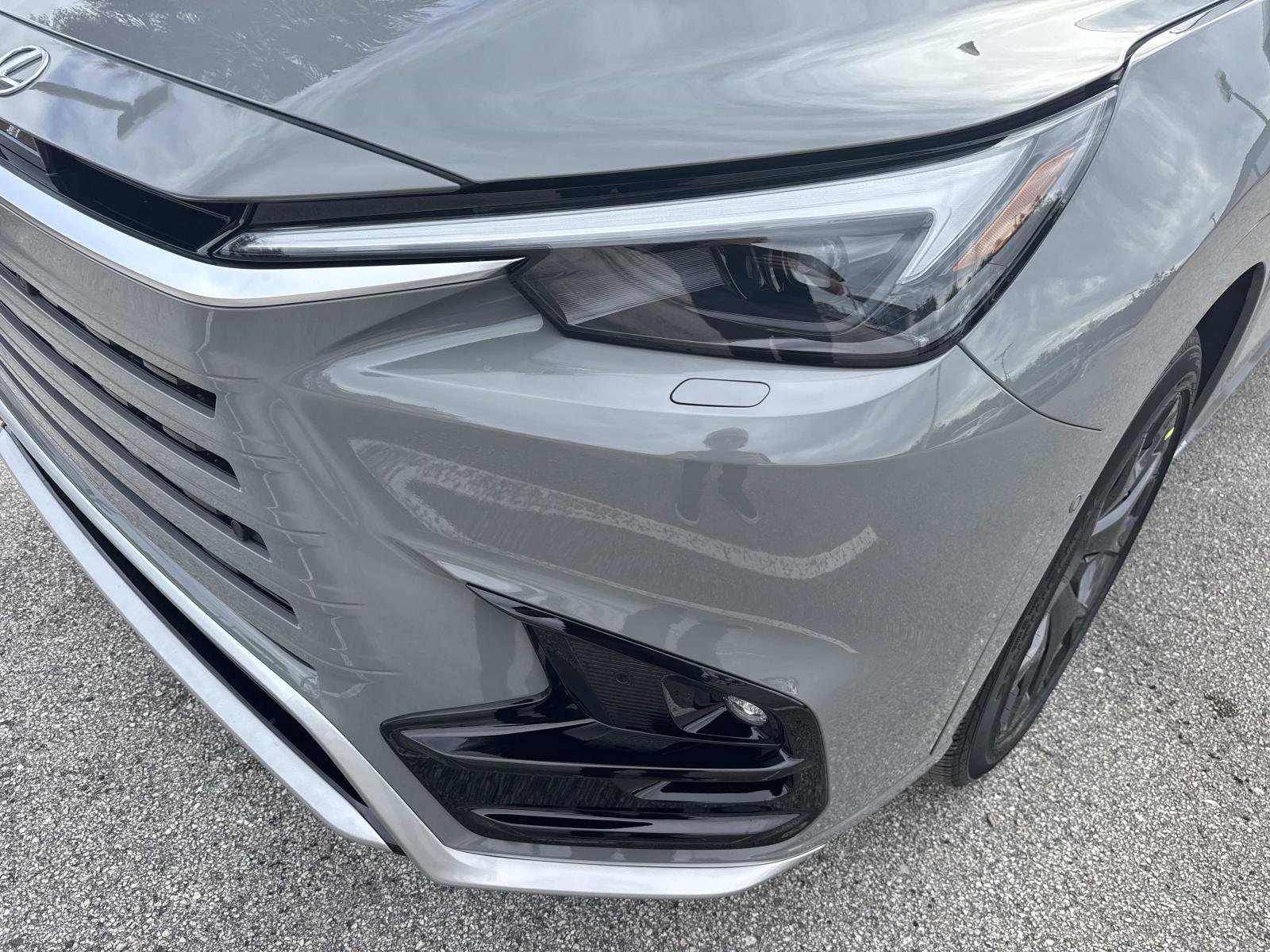 New 2026 Lexus TX 500h AWD image 3